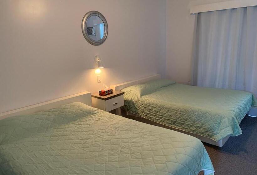 Четырехместный Номер Deluxe, Auberge Motel Panorama