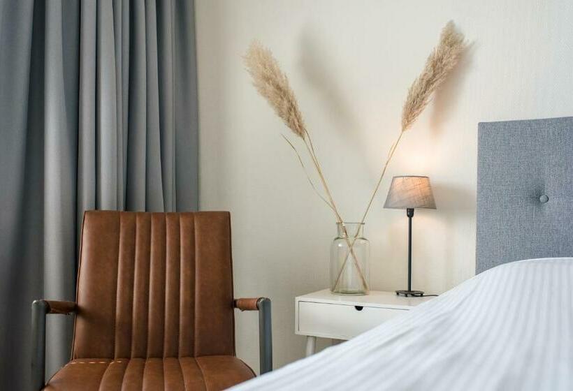 Номер Стандарт с Балконом, Brasserie De Walvisvaarder