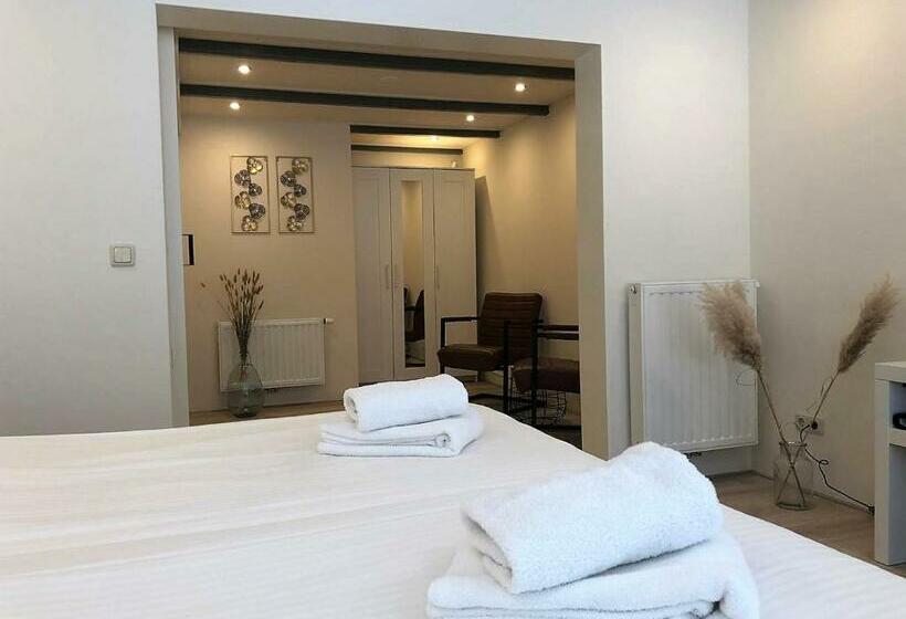 Номер Стандарт, Brasserie De Walvisvaarder