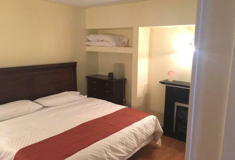 带大床的套房, Grey Rose Suites