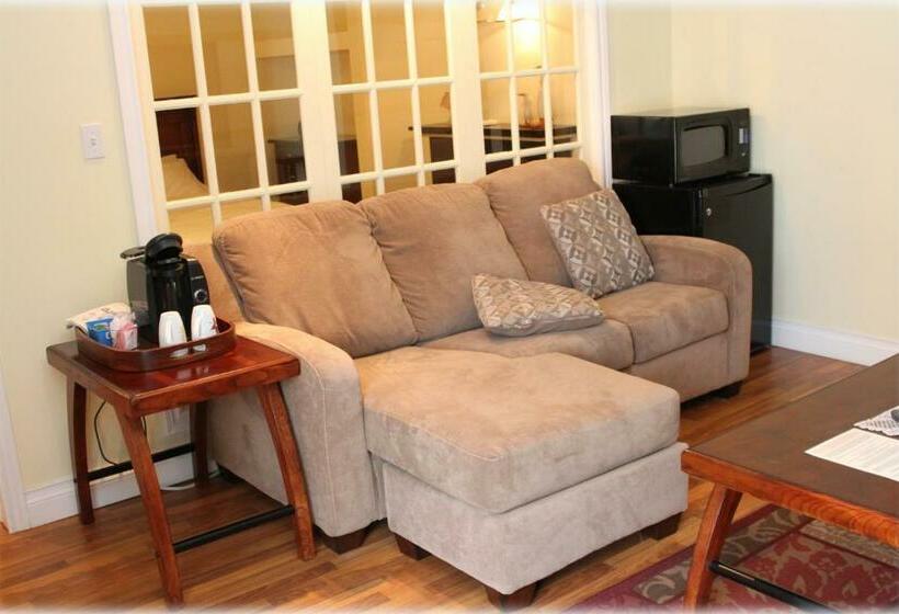 带大床的套房, Grey Rose Suites