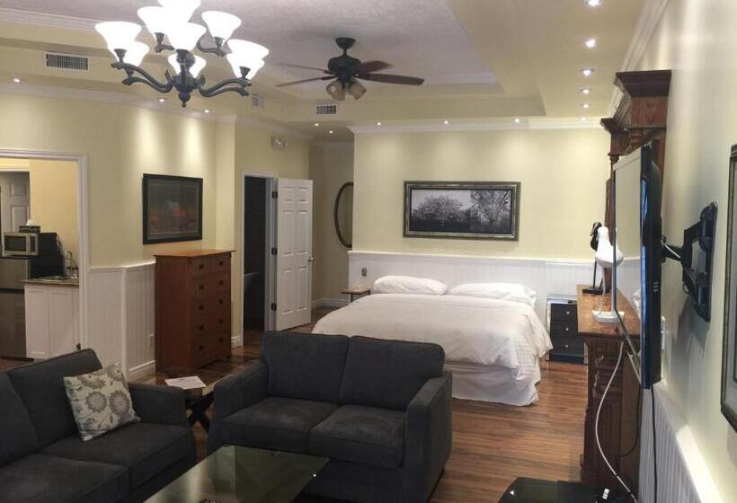 디럭스 스위트 킹 침대, Grey Rose Suites