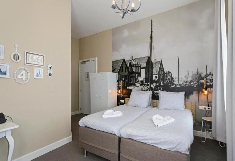 חדר דלוקס, Heere