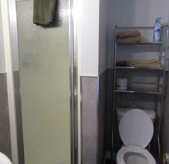 スタンダードルーム, Hostellerie Du Suroît