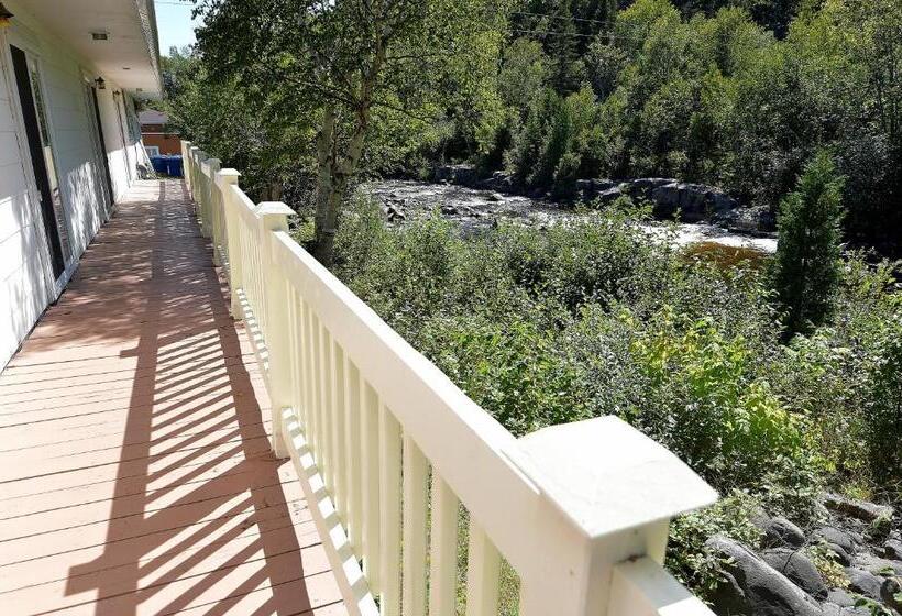 Номер Стандарт Вид на Горы, Motel Et Chalets Bo Fleuve Evangeline