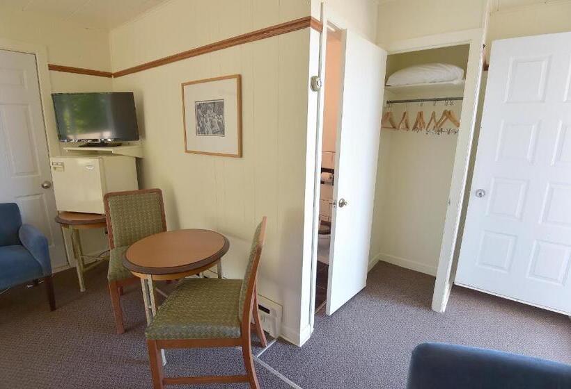 Номер Стандарт 2 Двуспальные Кровати, Motel Et Chalets Bo Fleuve Evangeline