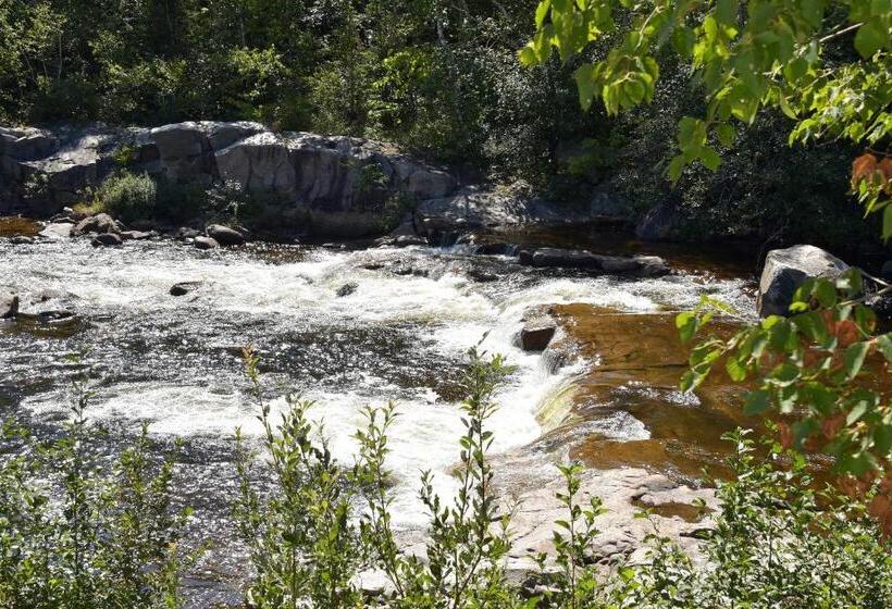 Номер Стандарт 2 Двуспальные Кровати, Motel Et Chalets Bo Fleuve Evangeline