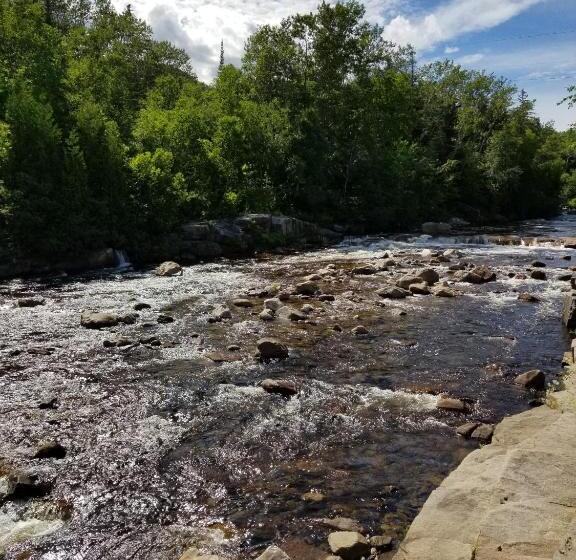 Номер Стандарт 2 Двуспальные Кровати, Motel Et Chalets Bo Fleuve Evangeline
