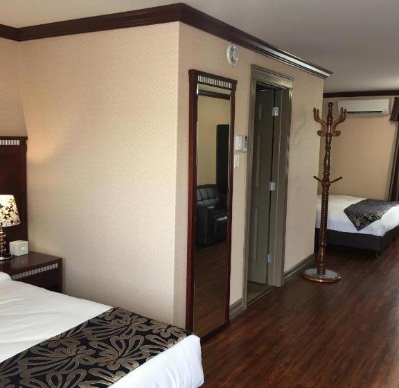 Семейный Номер Superior, The Greensboro Inn