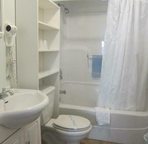 غرفه قياسيه سريرين مزدوجين, Seawinds Motel & Cottages