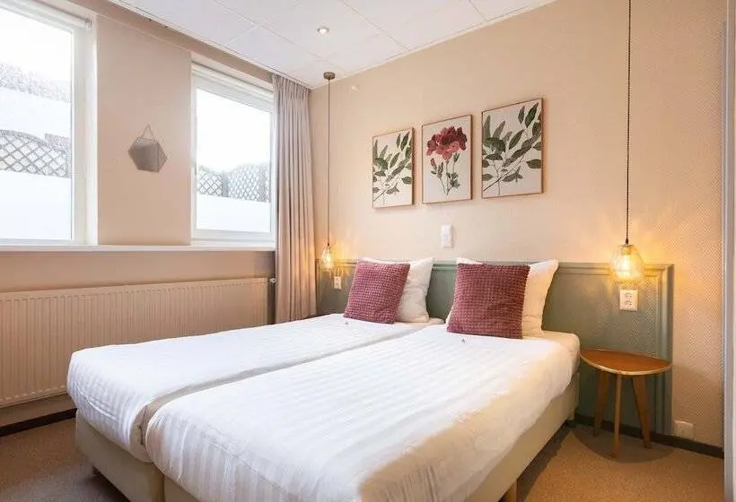 Economy-huone, Strandhotel Scheveningen