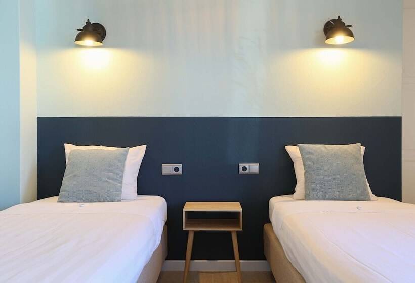 Семейный Номер, Strandhotel Scheveningen