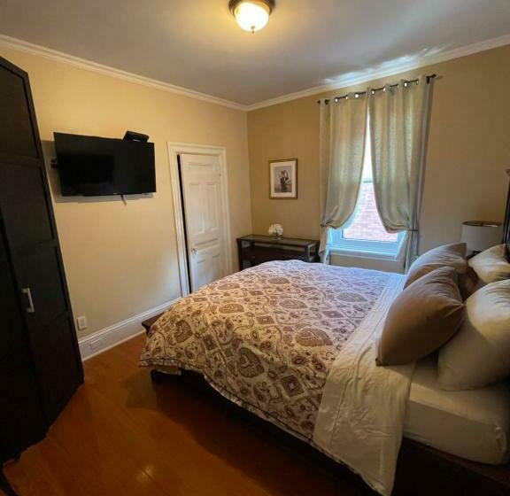 חדר סטנדרט, The Century House Bed And Breakfast Ottawa