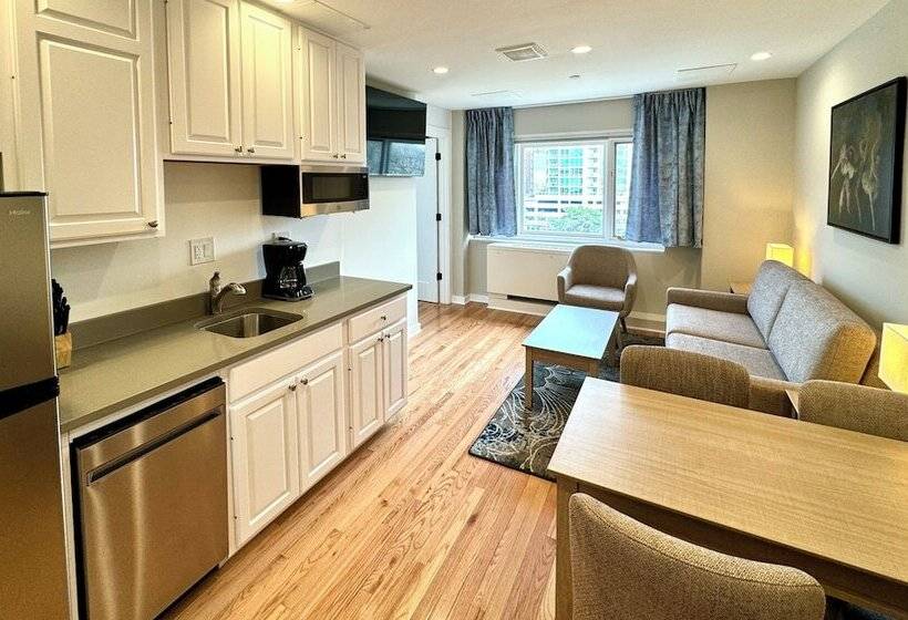 سوییت, The Gem Museum Suites