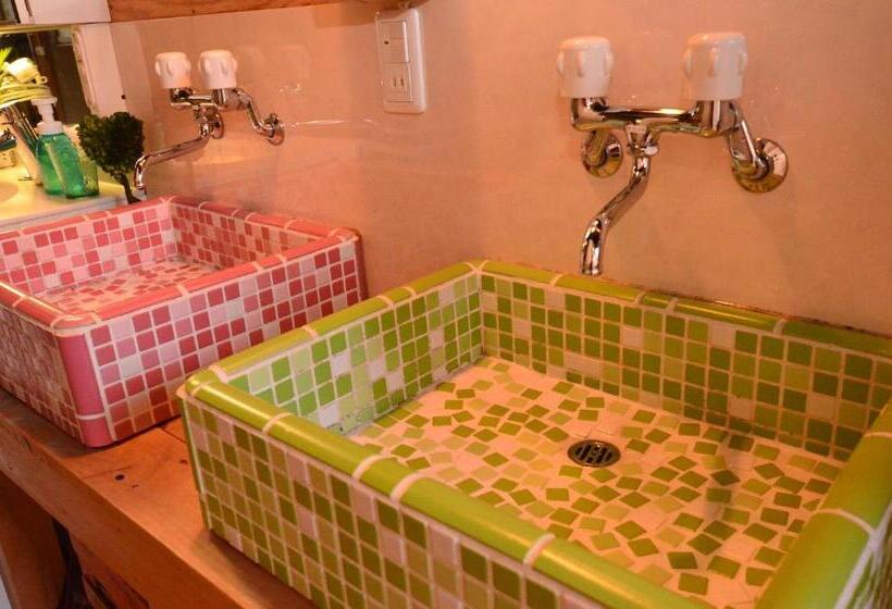 חדר סטנדרט, Colours