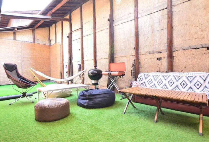 חדר סטנדרט, Colours