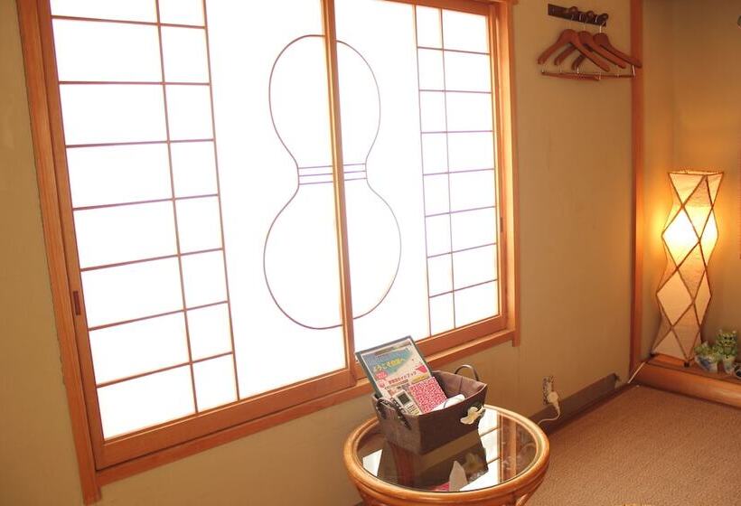 经济房, Okinawa Minshuku Kariyushi