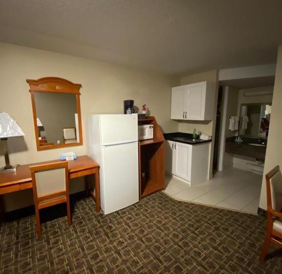 Номер Deluxe, Angus Inn Motel