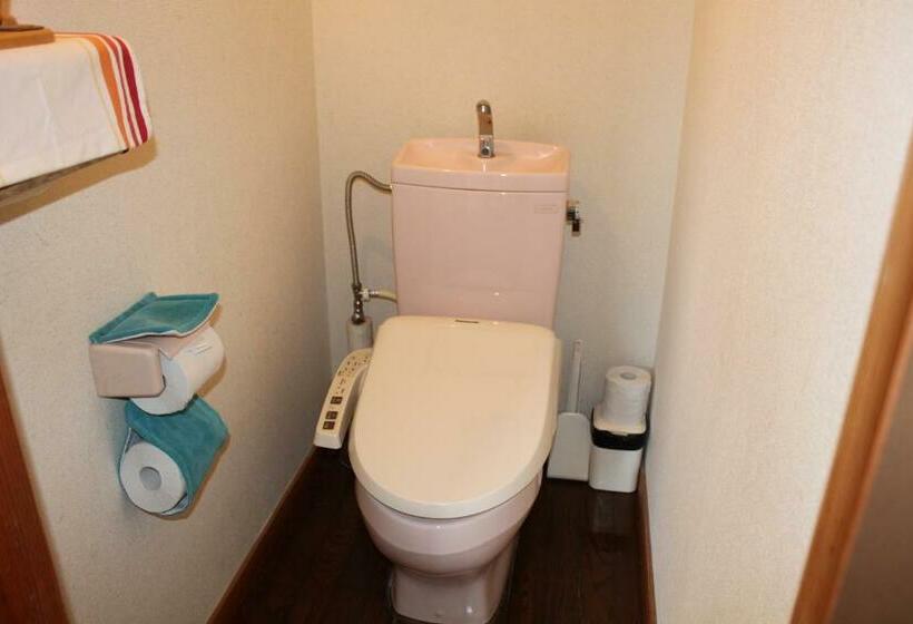 スタンダード4人部屋, Pension Field