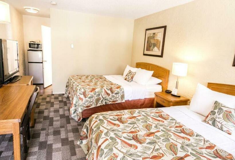 اتاق استاندارد با تخت دو نفره بزرگ, Crystal Springs Lodge