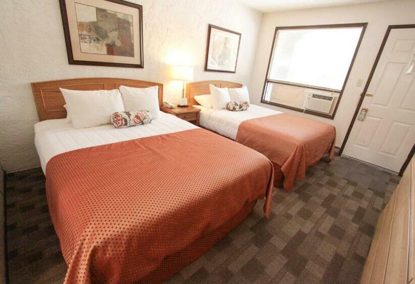 استودیوی استاندارد با تخت دو نفره بزرگ, Crystal Springs Lodge