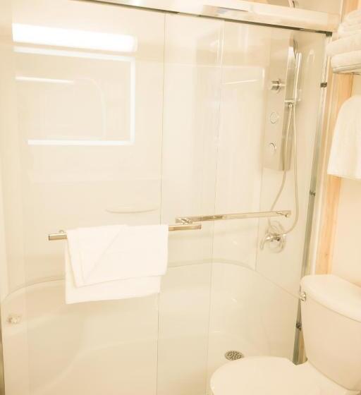 سوییت خانوادگی, Crystal Springs Lodge