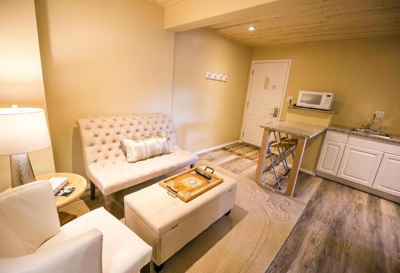 سوییت خانوادگی, Crystal Springs Lodge