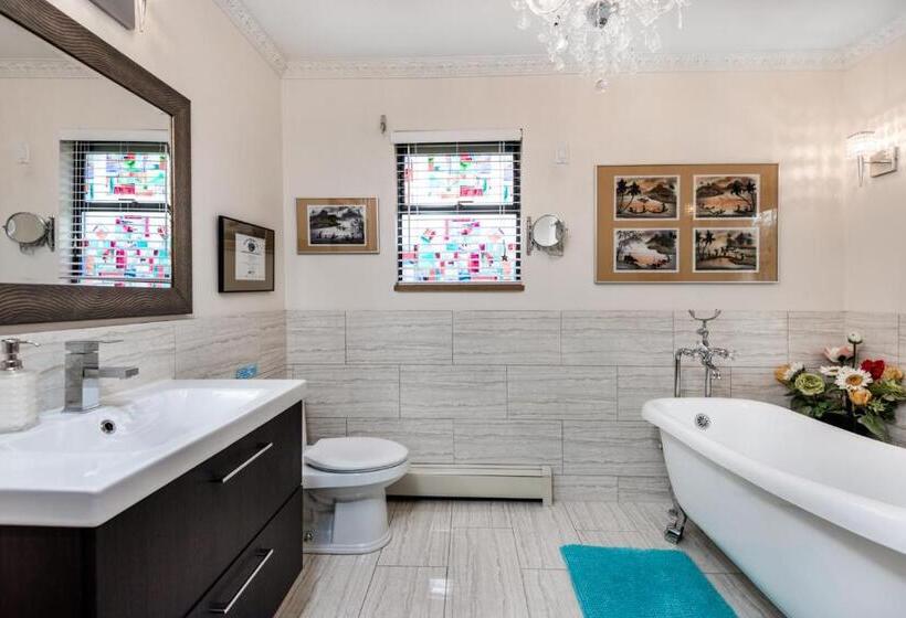 Люкс Кровать Квин, Diana S Luxury Bed And Breakfast