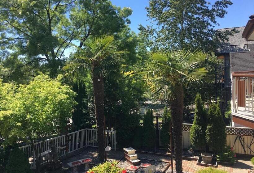 带1个卧室带花园景观的公寓, Diana S Luxury Bed And Breakfast