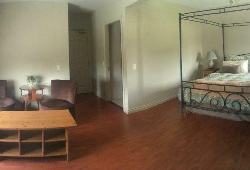 جناح سوبيريور, Dominion