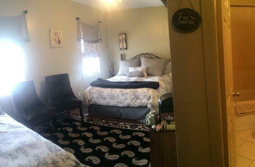 جناح ديلوكس, Dominion