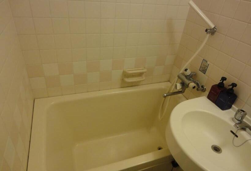 带双人床的基本房间, Ermou Regency