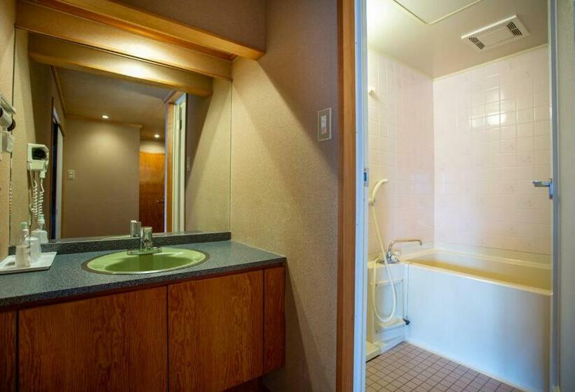 家庭间, Second Stage