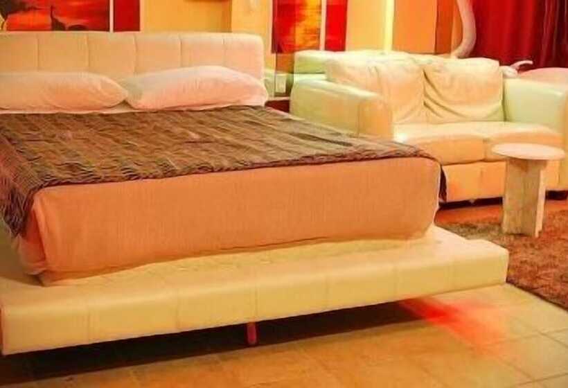 Номер Стандарт, Chomedey Inn