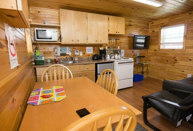 کابین, North Rustico Motel & Cottages