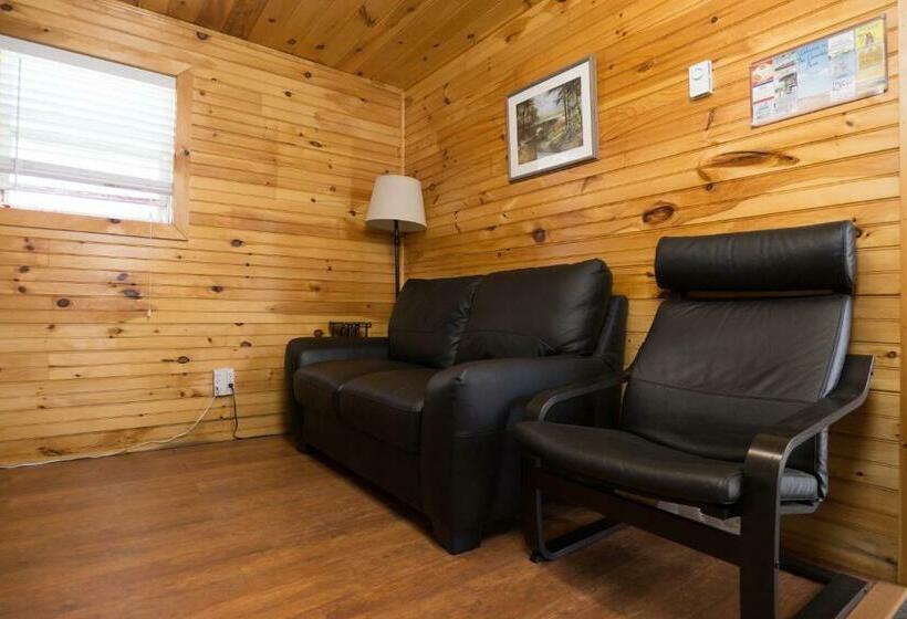 کابین, North Rustico Motel & Cottages