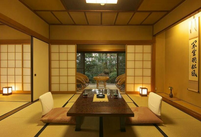 غرفة قياسية, Gyokutei