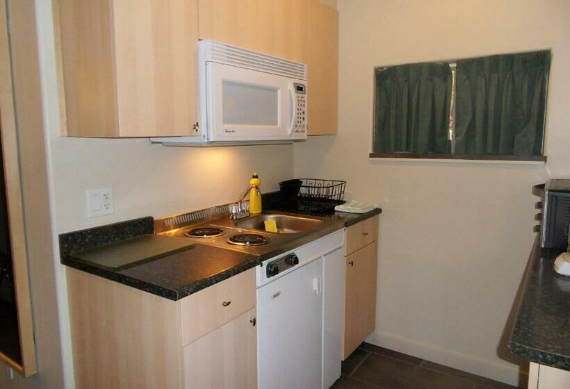 غرفة قياسية سرير كينج, The Hitching Post Motel