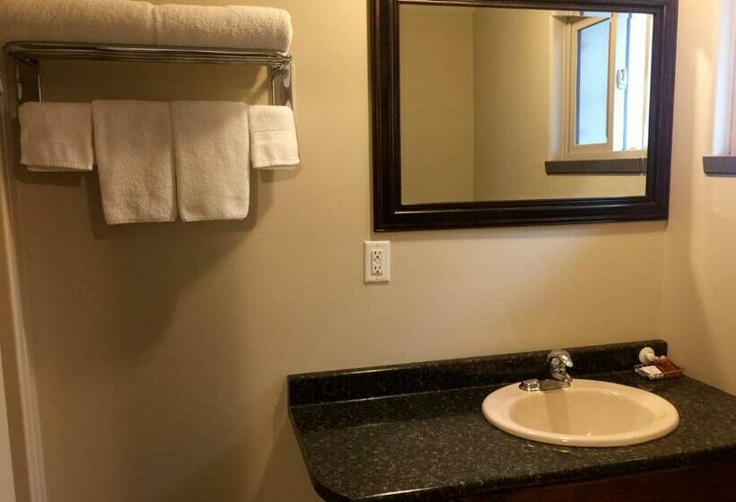 غرفة قياسية سرير كينج, The Hitching Post Motel