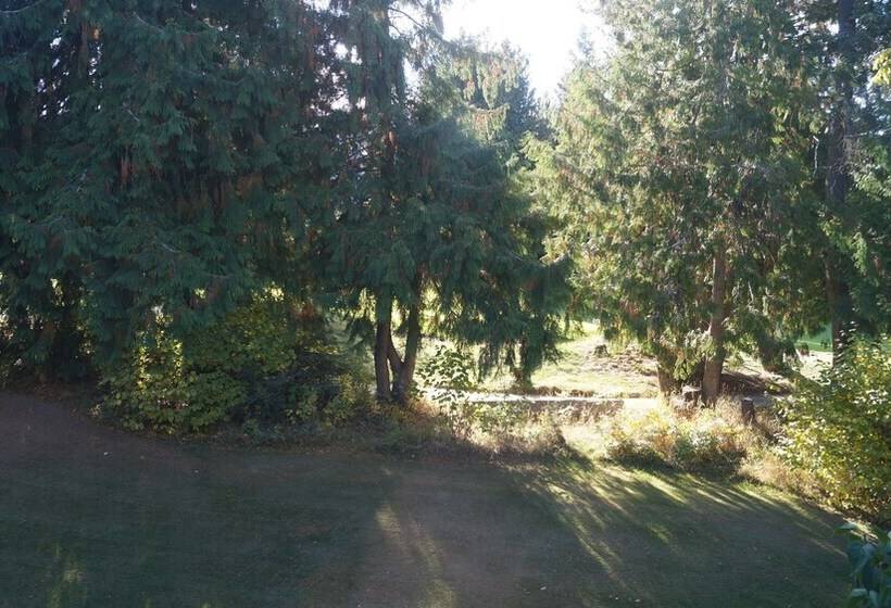 Номер Deluxe Вид на Сад, The Inn At The Ninth Hole Bed & Breakfast