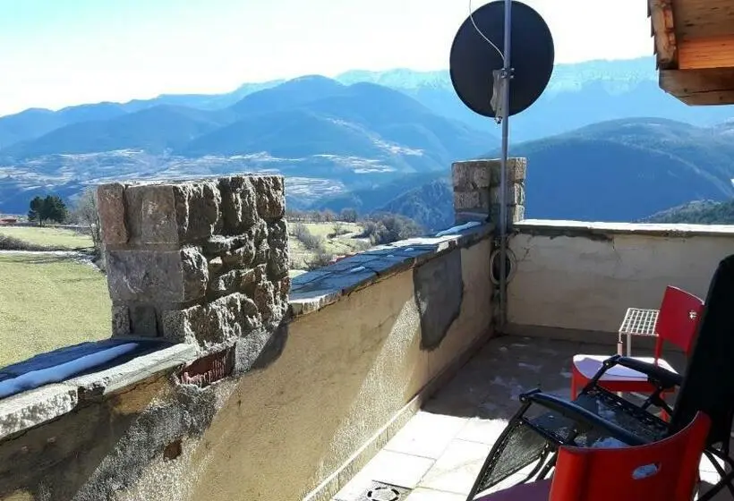 Comfort room with balcony, Ca L Isidró