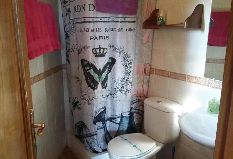 חדר סטנדרט לארבעה, Ca L   Isidró