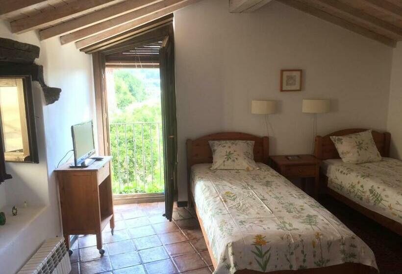 غرفة قياسية ثلاثية, Casa Rural Hosteria Cantarranas