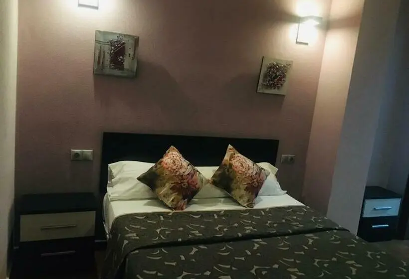 اتاق استاندارد, Almoradi