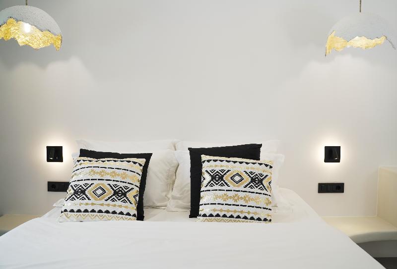 غرفة قياسية, Almoradi