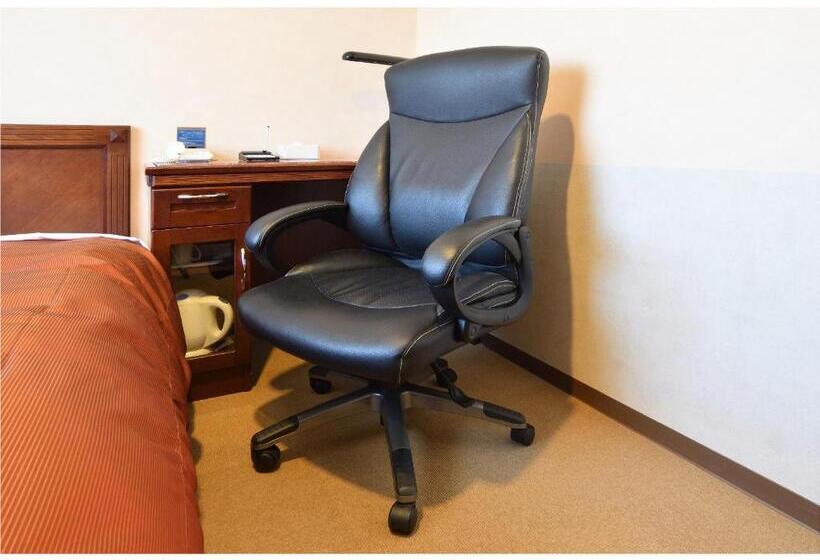 Quarto Estandar Individual, Chitose Station