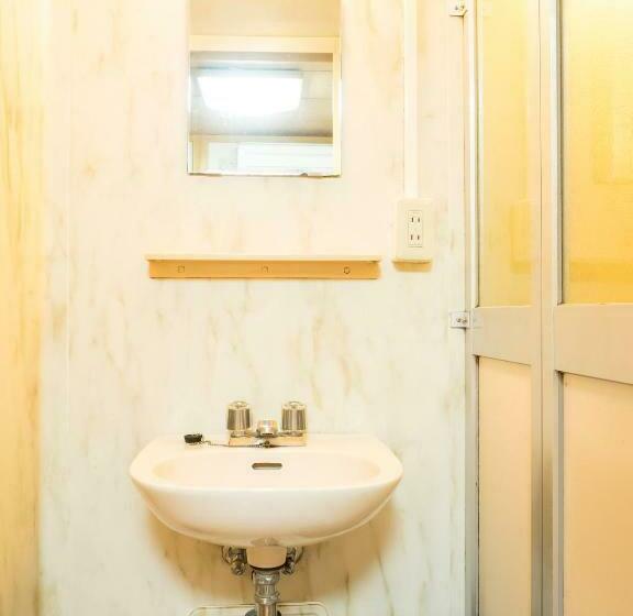 غرفة قياسية, Hikone Station