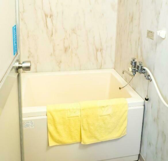 غرفة قياسية, Hikone Station