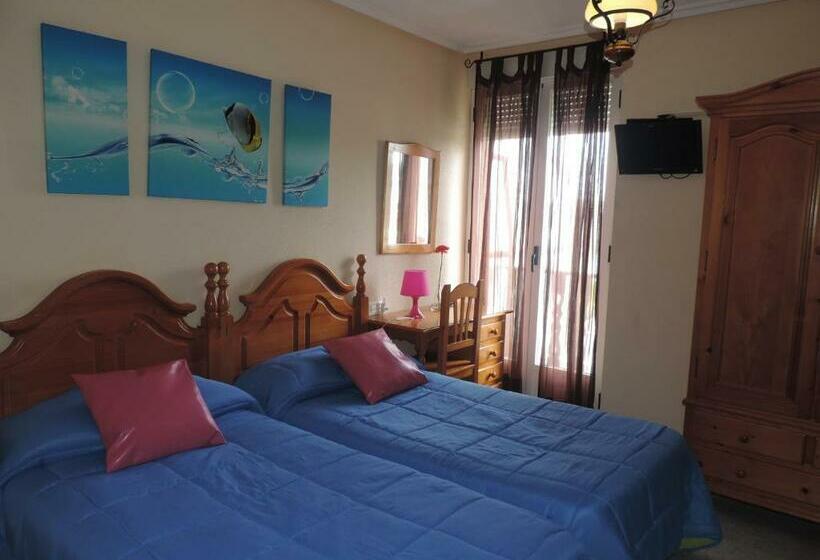 Номер Стандарт, Hostal Sali