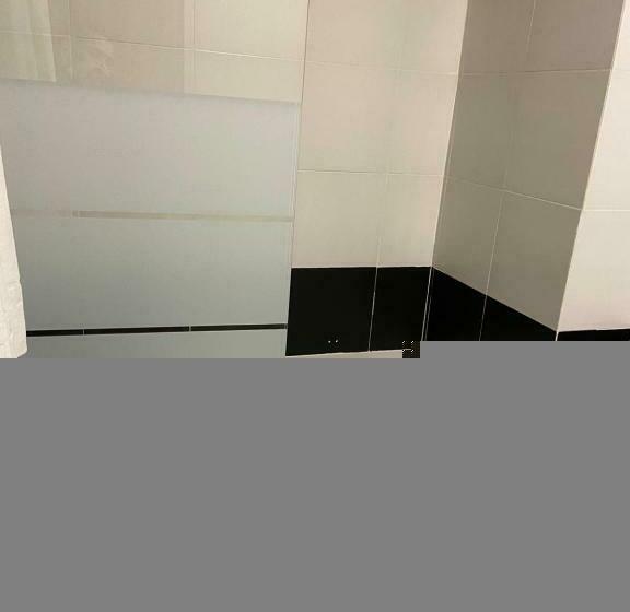 اتاق استاندارد, La Parada